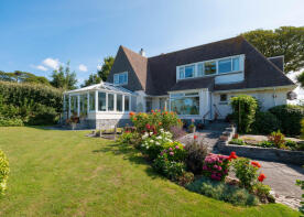 Trewennow, Porthilly Lane, Rock, Wadebridge PL27 6JX