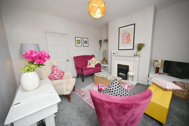 2 bed Terraced for sale Image 4