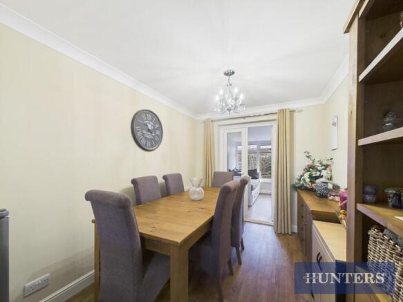 3 bed Semi-Detached for sale Image 6