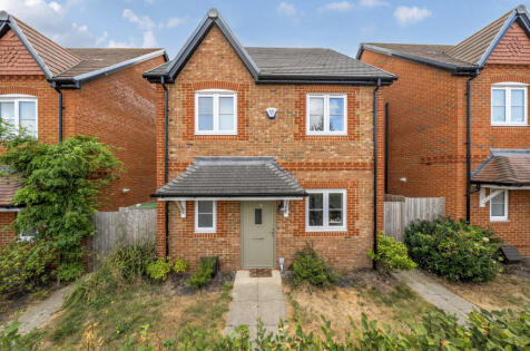 Jasmine Grange, Warfield, Bracknell, Berkshire, RG42