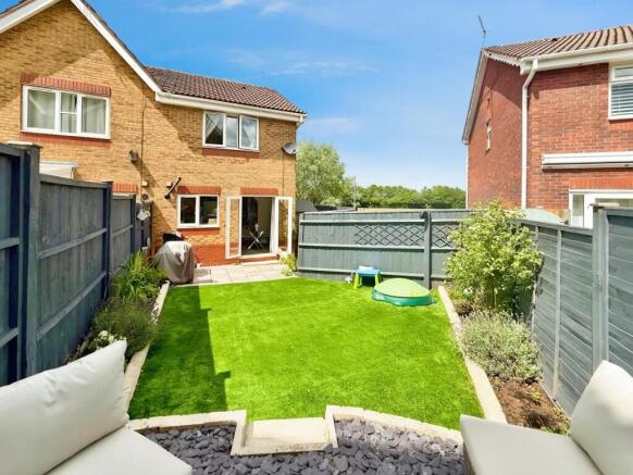 22 Coopers Drove rear garden a.jpg