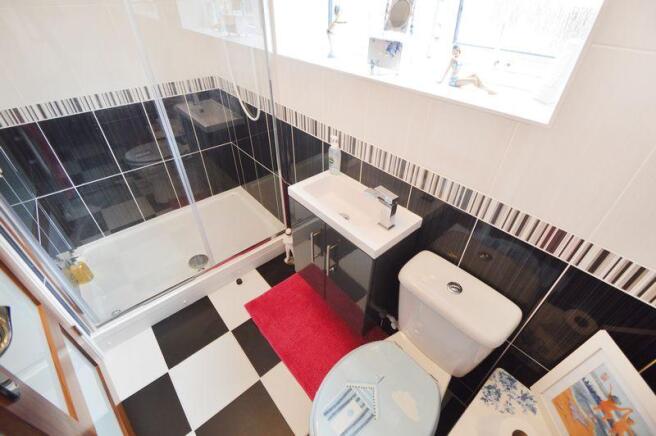Ensuite Shower...
