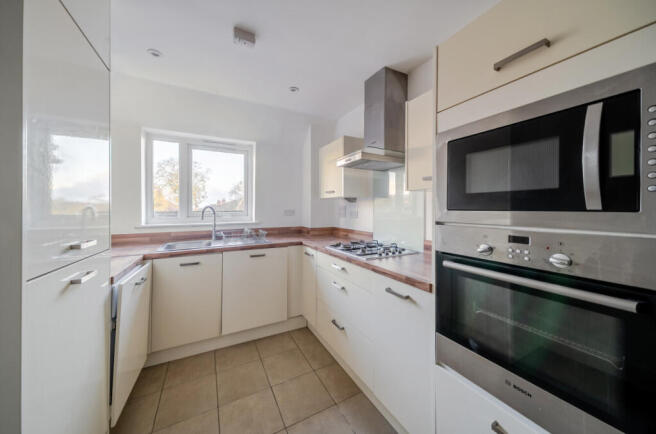 1380877-11-69121a...