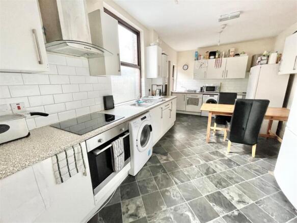 KITCHEN A.jpg
