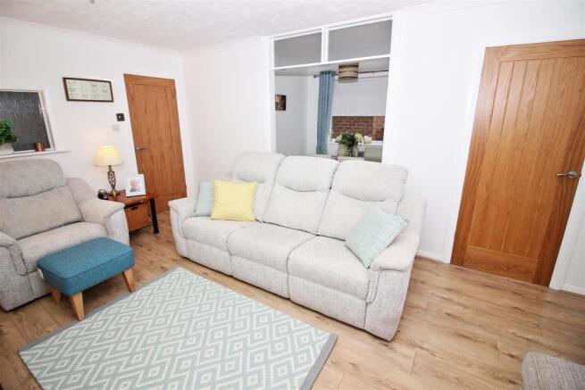 lounge2.JPG