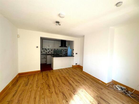 Living Room - Copy.jpg