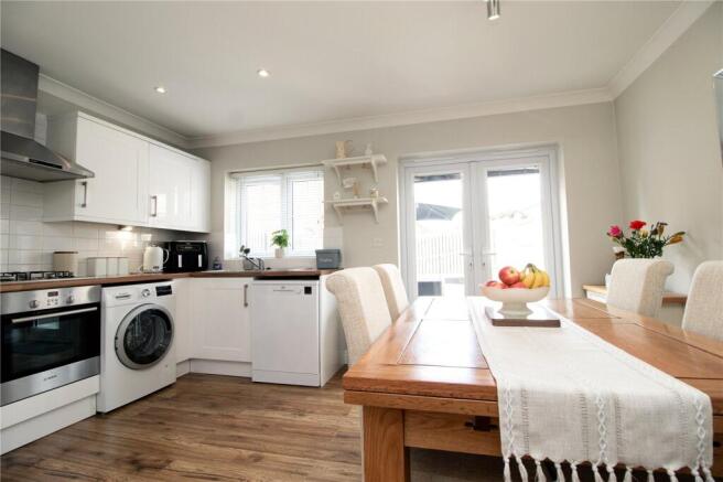 3 bed Semi-Detached for sale Image 6