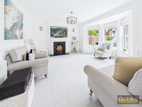 CAM02342G0-PR0191-STILL006.jpg