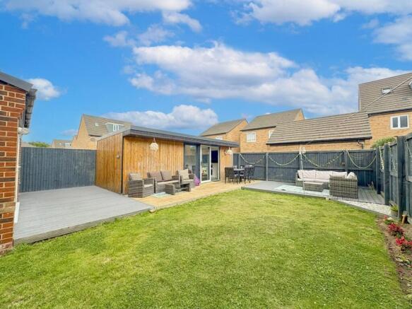 4 bed Detached for sale Image 4