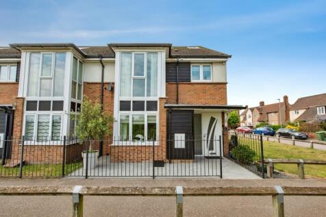 Griffiths Road, Purfleet-On-Thames