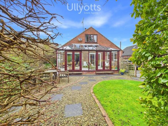4 bed Detached for sale Image 9