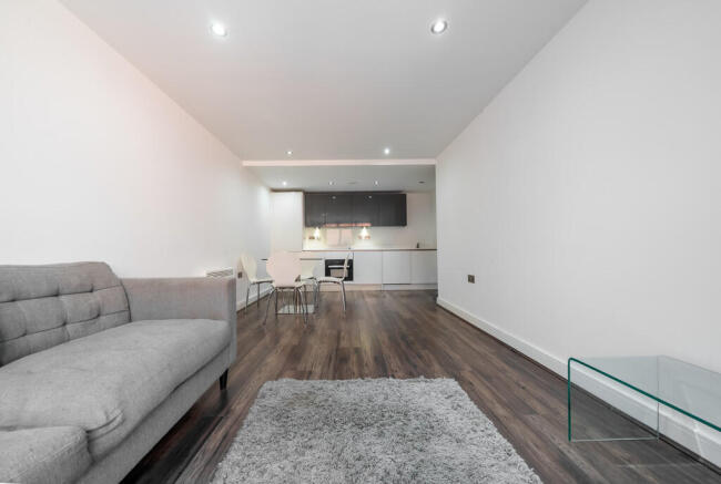 Maddison House000...