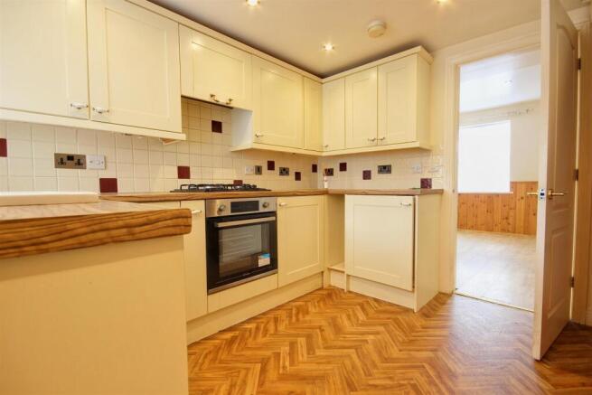 2 bed Terraced for sale Image 6
