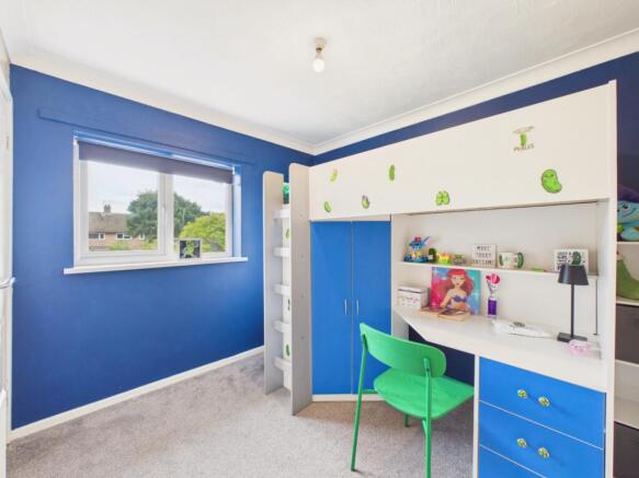 3 bed Terraced for sale Image 11