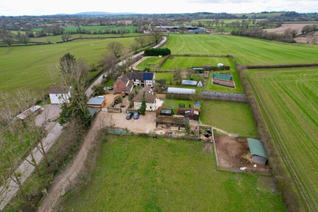 Outbuildings clearly shown & countryside