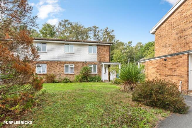 2-bed flat on Madingley, Bracknell, RG12, £300,000