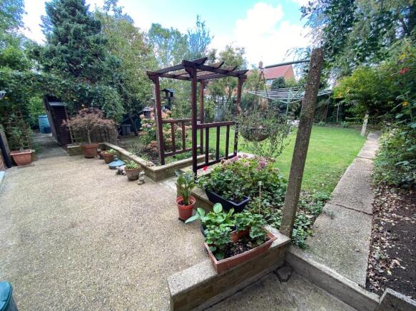 REAR/SIDE GARDEN (A)
