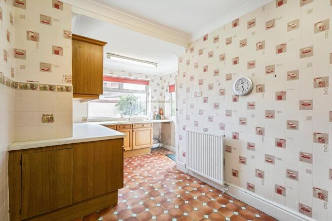 3 bed Semi-Detached for sale Image 3