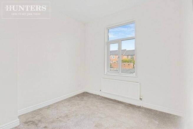 2 bed Terraced to rent Image 8