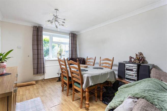 3 bed Semi-Detached for sale Image 7
