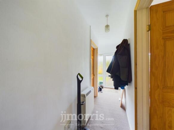 CAM02122G0-PR0131-STILL005.jpg