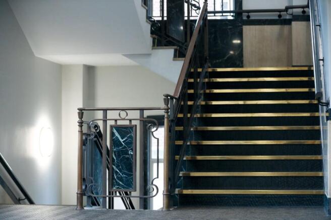 VINTRY_Bristol018 CMYK RT.jpg