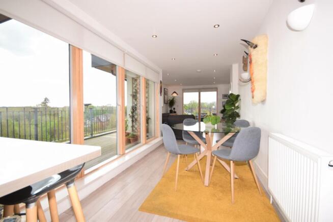Living/Dining Area