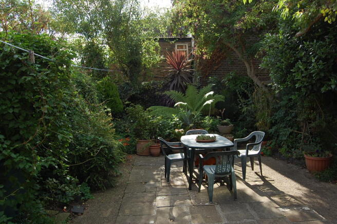 Photo 10