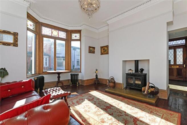 4 bed Detached for sale Image 6