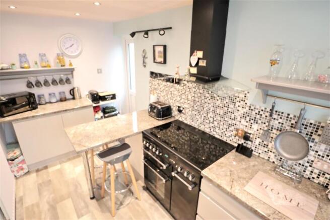 KITCHEN/DINER