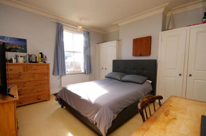 4 bed Terraced for sale Image 12