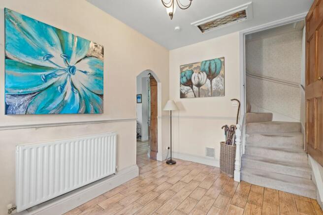 4 bed Semi-Detached for sale Image 9