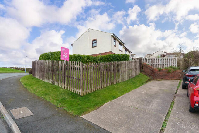 6, Bayr Cam, Douglas photo 2