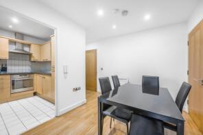 Flat 4, Switch House, Blackwall Way, London E14 9QS