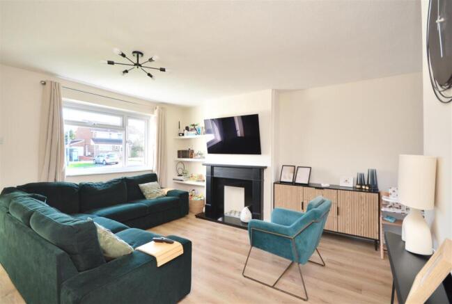 Sitting / Dining Room