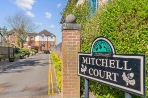 Flat 11, 22 Mitchell Court, Massetts Road, Horley RH6 7DF