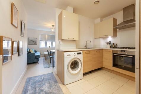 Albion Road, Sutton, Surrey, SM2