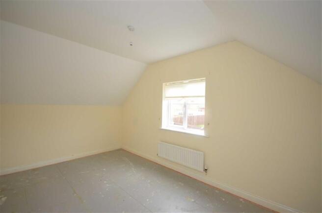 Bedroom 2 (rear)