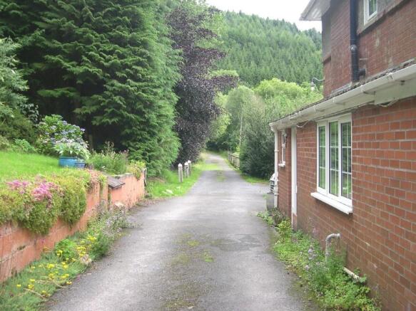 PRIVATE ROAD