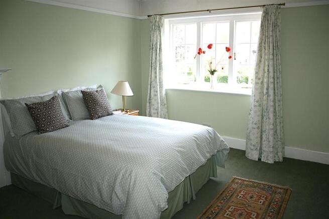 bedroom2.JPG