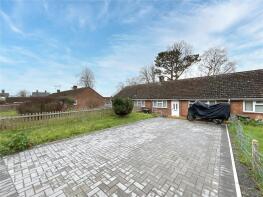 19, Fairfield Bungalows, Blandford Forum DT11 7HX