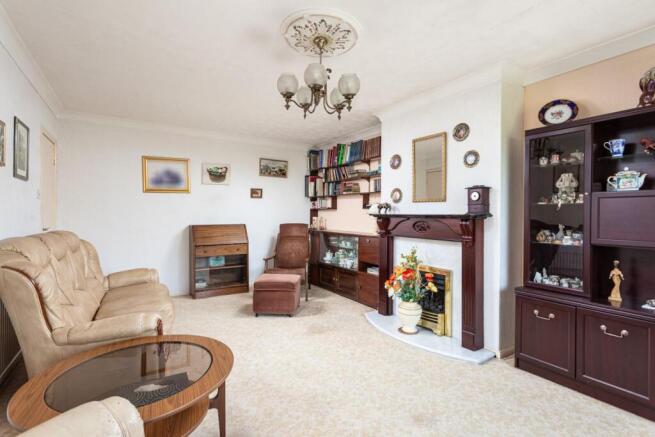 4 bed Semi-Detached for sale Image 6