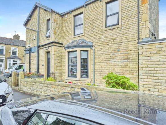 St. Matthew Street, Burnley, Lancashire, BB11 photo 4