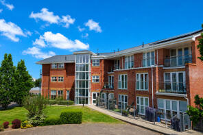 11, Harbour View, Emerald Crescent, Southampton SO45 6WF