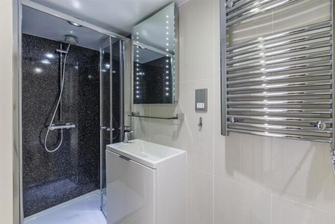 Ensuite