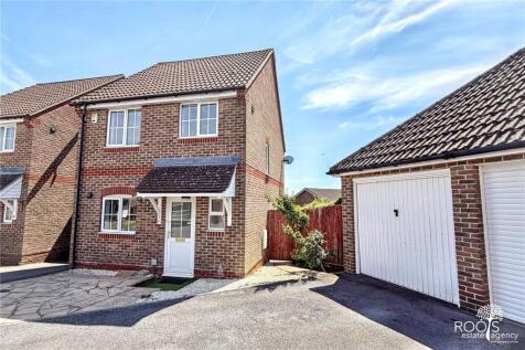 Marston Drive, Newbury, Berkshire, RG14