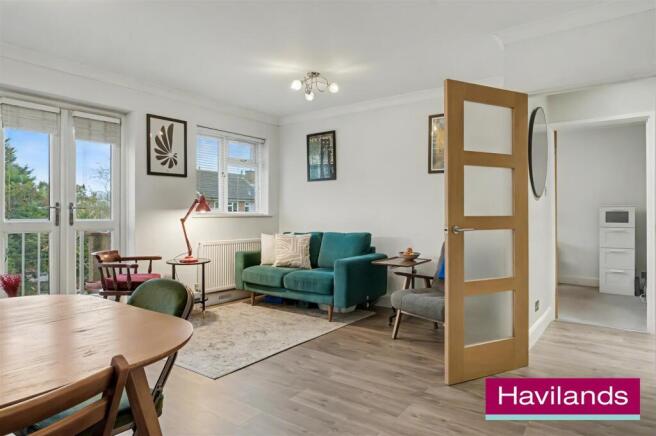 Flat 25, Springbank N21 1JH-6.jpg