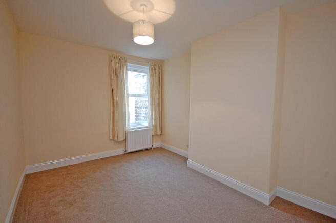 1 bed Apartment to rent Image 5