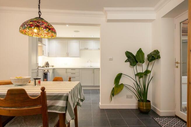 12PalaceStreet-DiningRoom-1.jpg