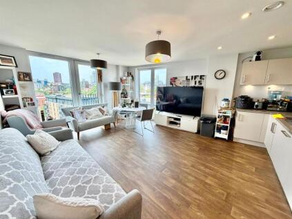 3 BEDROOM PENTHOUSE- Lexington Gardens, Birmingham, B15